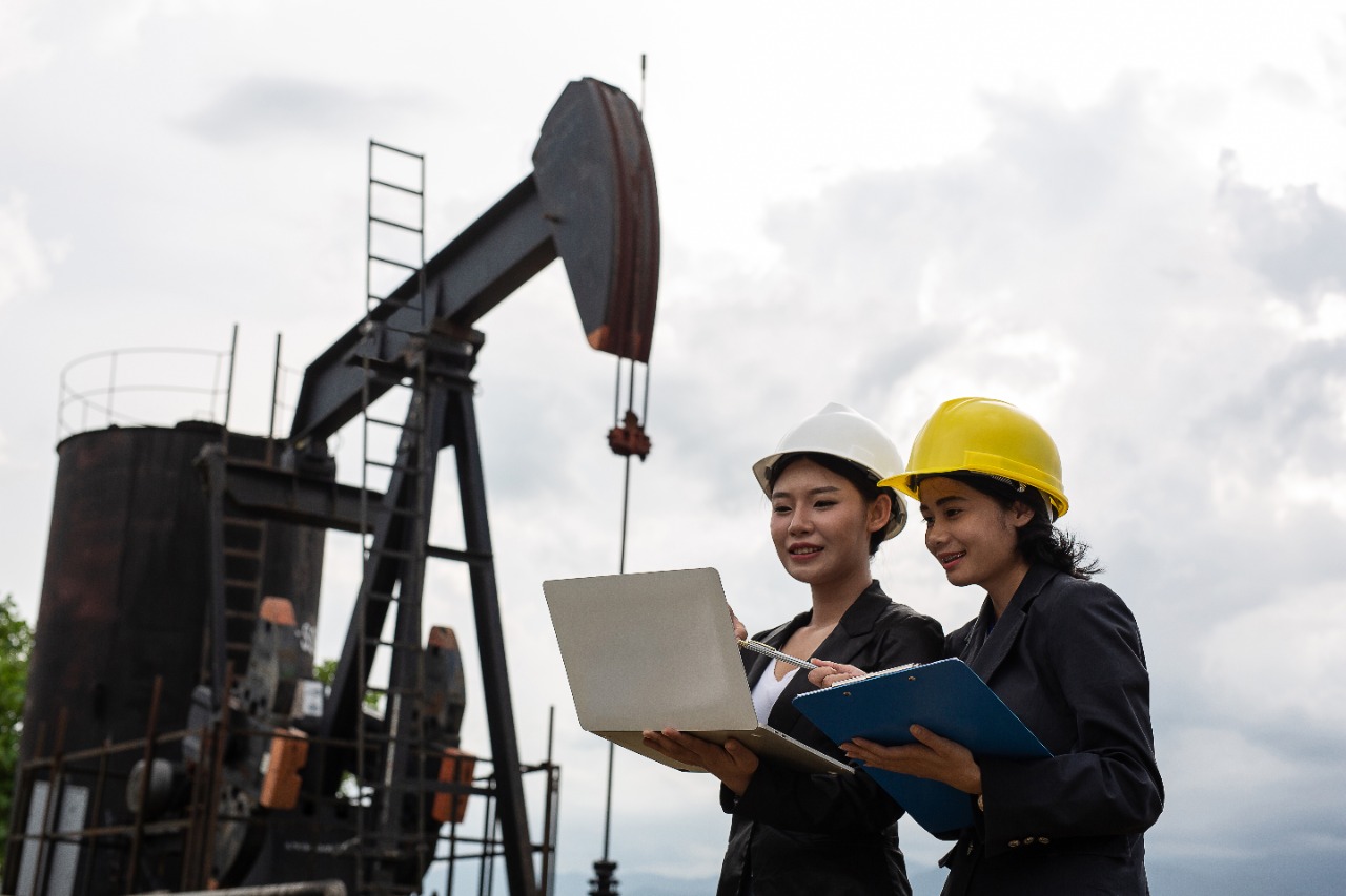 How Denver’s Oil and Gas Recruiters Are Leveraging Geospatial Talent Analytics to Target High-Demand Field Teams